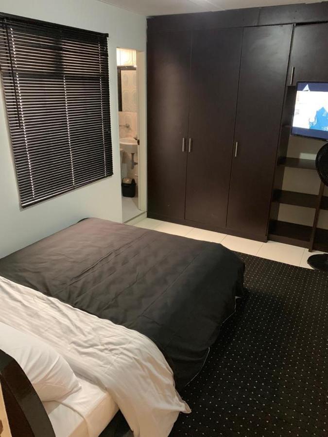 E2 Comodo Y Amplio Apartamento En Laureles Estadio 120 Mts2 เมเดยิน ภายนอก รูปภาพ