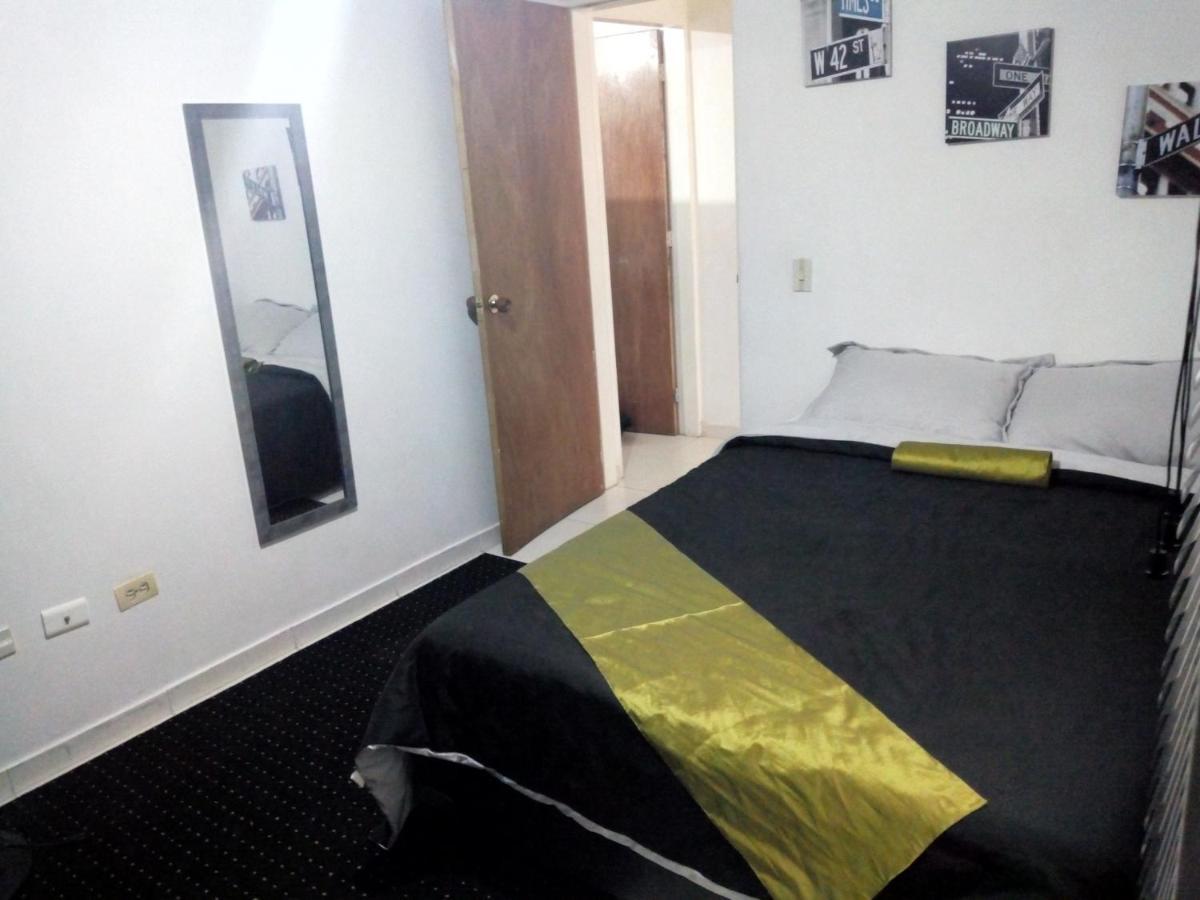 E2 Comodo Y Amplio Apartamento En Laureles Estadio 120 Mts2 เมเดยิน ภายนอก รูปภาพ