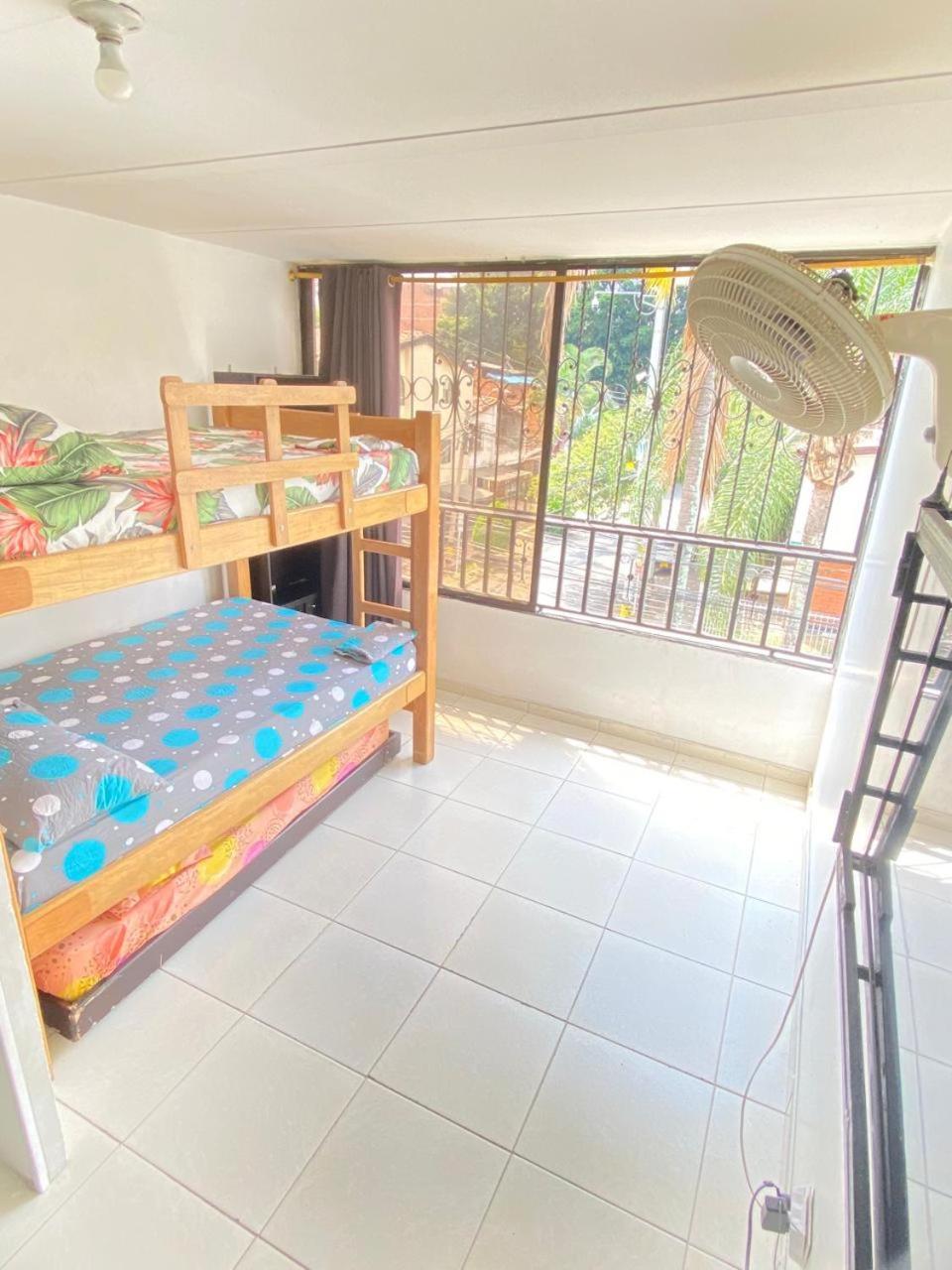 E2 Comodo Y Amplio Apartamento En Laureles Estadio 120 Mts2 เมเดยิน ภายนอก รูปภาพ